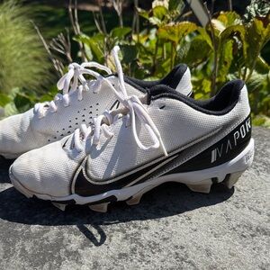 Nike Black and White Athletic Cleats